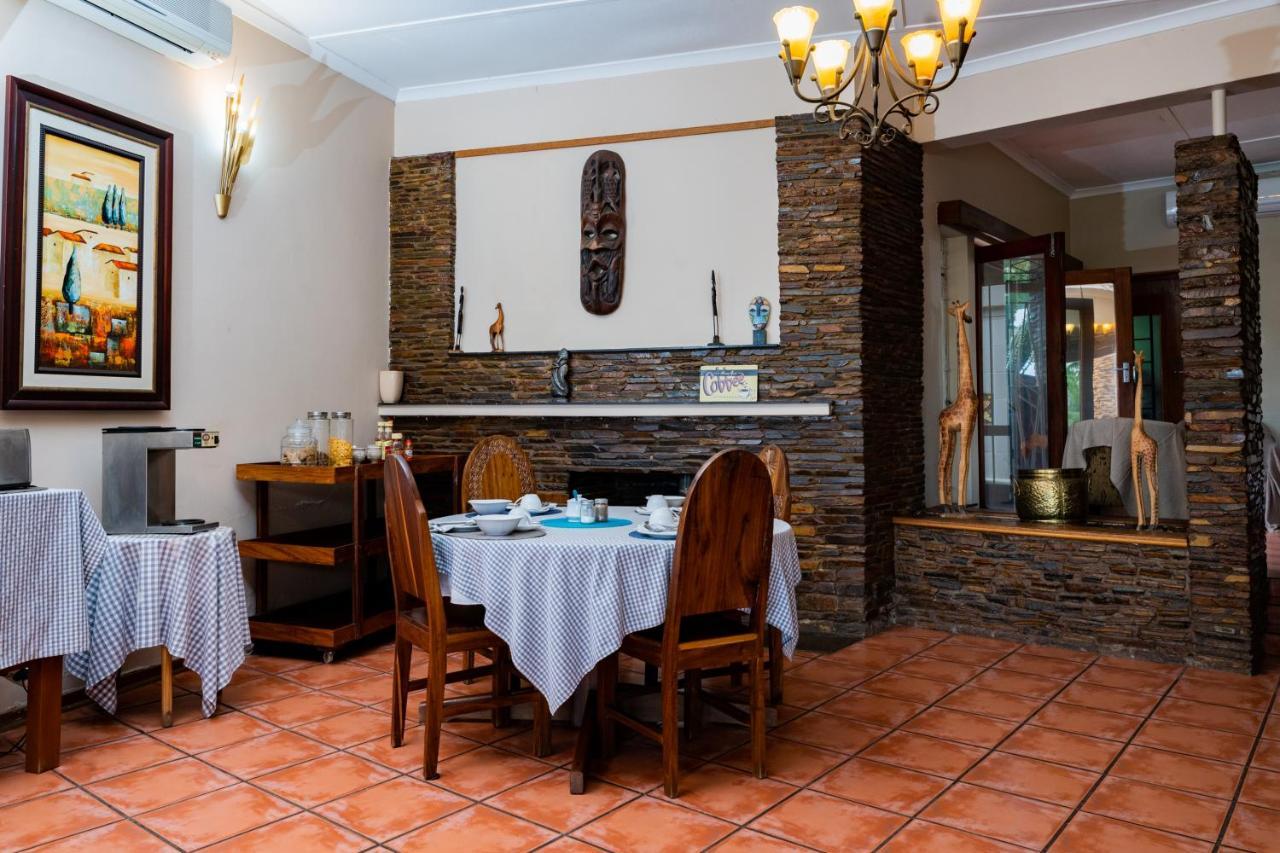 Riverbank Lodge Upington Exteriör bild
