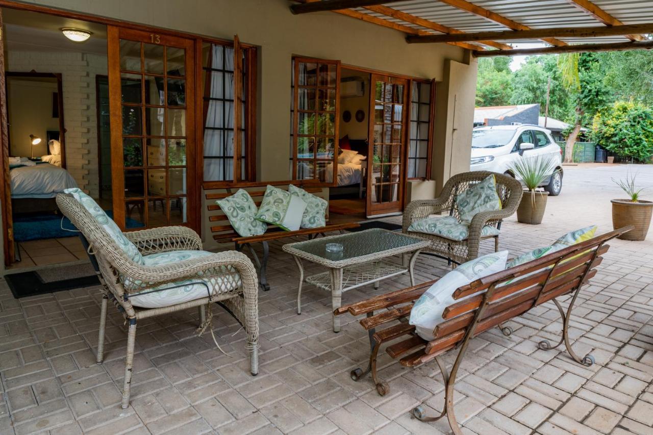 Riverbank Lodge Upington Exteriör bild