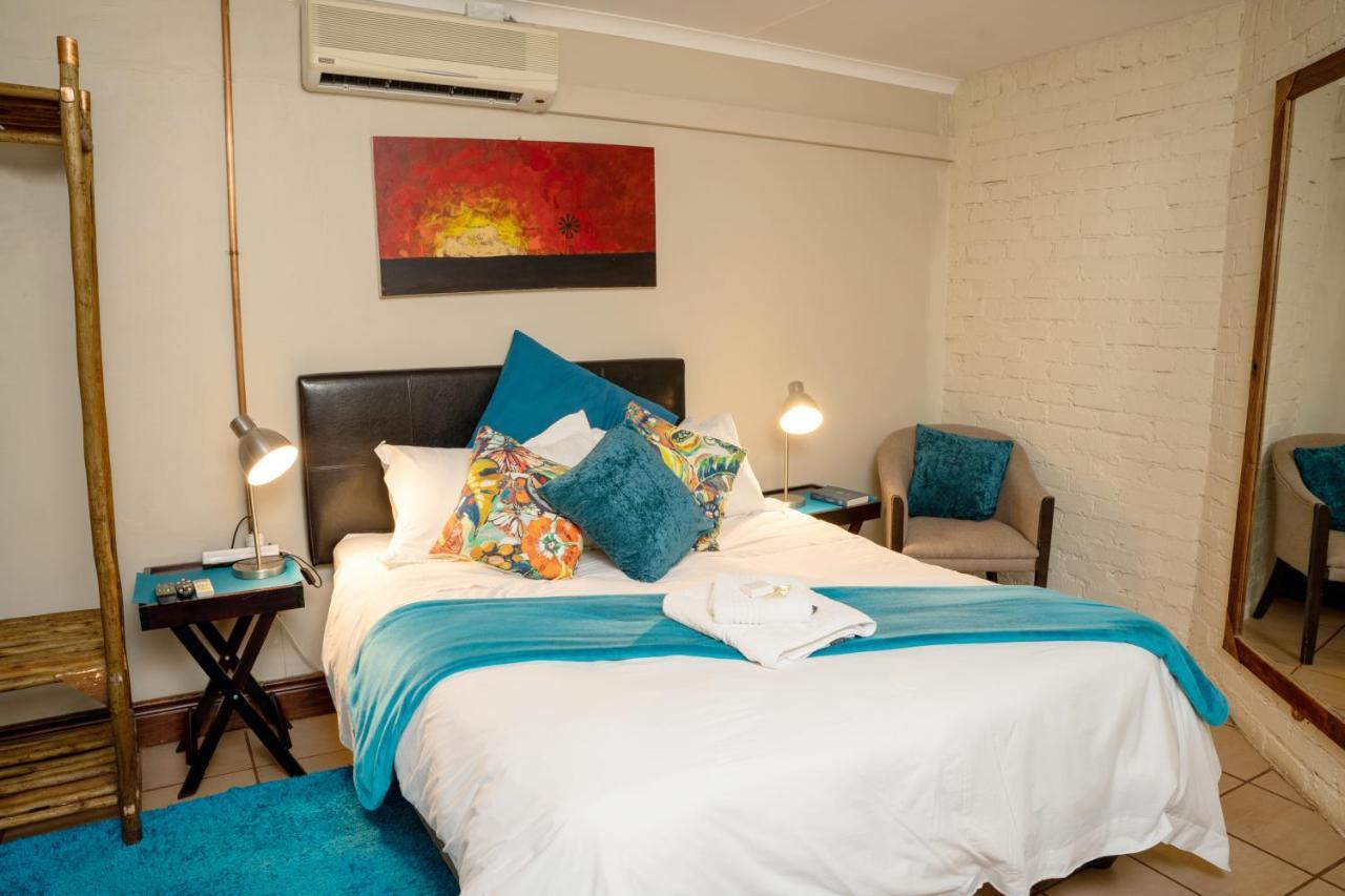 Riverbank Lodge Upington Exteriör bild