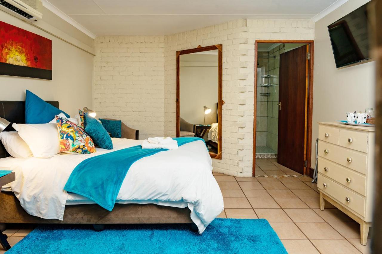 Riverbank Lodge Upington Exteriör bild