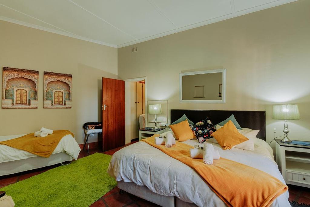Riverbank Lodge Upington Exteriör bild