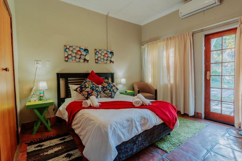 Riverbank Lodge Upington Exteriör bild